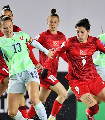 a-milli-kadin-futbol-takimi-isvicre-ile-berabere-kaldi-ixfLflMQ.jpg