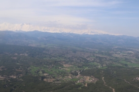 adanada-dort-mevsim-ayni-karede-kar-ve-bahar-yan-yana-NpQSr51F.jpg