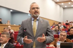 ak-partili-yildizdan-belediye-baskani-cemil-tugaya-meclis-kapatma-tepkisi-rsekXd72.jpg