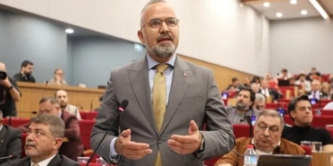 ak-partili-yildizdan-belediye-baskani-cemil-tugaya-meclis-kapatma-tepkisi-rsekXd72.jpg