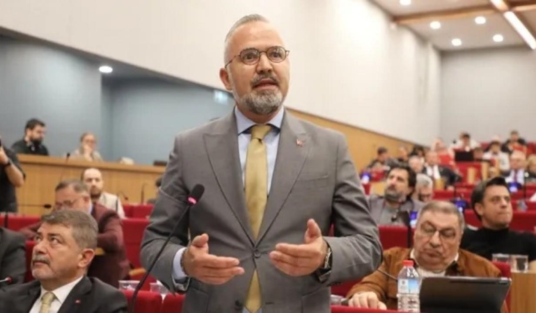 ak-partili-yildizdan-belediye-baskani-cemil-tugaya-meclis-kapatma-tepkisi-rsekXd72.jpg