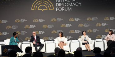 antalya-diplomasi-forumunda-kulturel-diplomasi-paneli-eDH3RI69.jpg