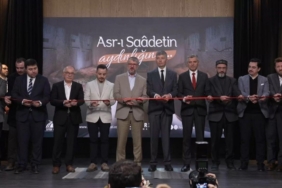 asr-i-sa-det-iklimi-gunumuze-tasiniyor-siyer-diorama-muzesi-kapilarini-acti-6yyRJVsK.jpg