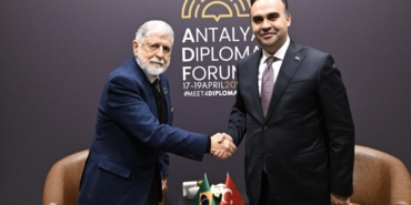 bakan-kacirdan-antalyada-yogun-diplomasi-trafigi-VNfTvTle.jpg