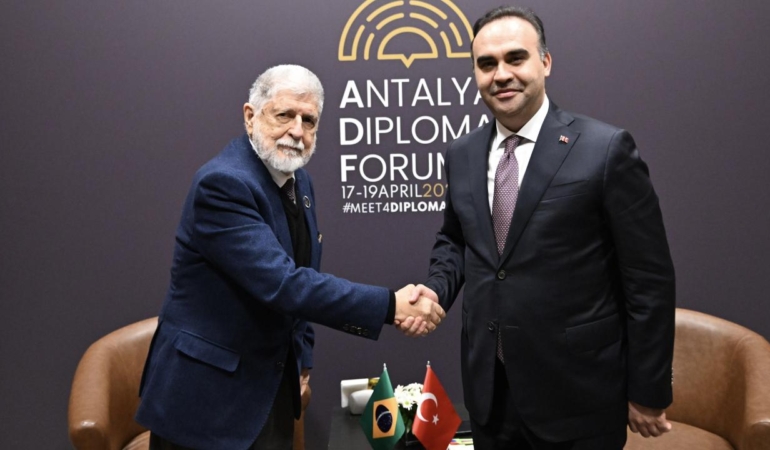 bakan-kacirdan-antalyada-yogun-diplomasi-trafigi-VNfTvTle.jpg