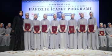 basaksehirde-75-hafiz-torenle-icazetlerini-aldi-VrDR2Ihl.jpg
