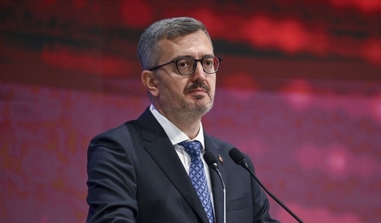 burhanettin-duran-turkiye-diplomasiyi-cozumun-merkezi-haline-getiriyor-qr6MWglt.jpg