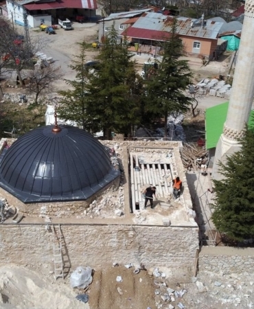darendede-deprem-izleri-siliniyor-tarihi-camiler-aslina-uygun-sekilde-yenileniyor-OU6G7FQF.jpg