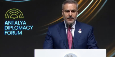 disisleri-bakani-hakan-fidan-bolge-icin-elimiz-tasin-altinda-rRIuMfnu.jpg