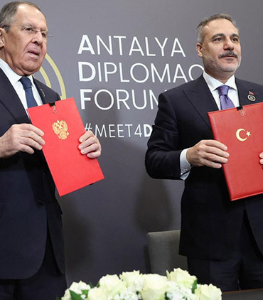 disisleri-bakani-hakan-fidandan-pes-pese-gorusmeler-NKEMM6d5.jpg