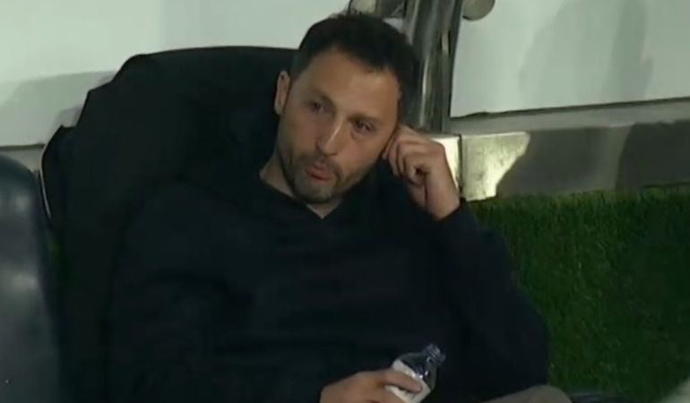 domenico-tedesco-rizesporun-golune-inanamadi-MdAOPisY.jpg