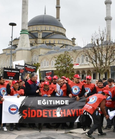 egitimcilerden-okullardaki-siddete-tepki-sozun-bittigi-yerdeyiz-KZSRvmyC.jpeg