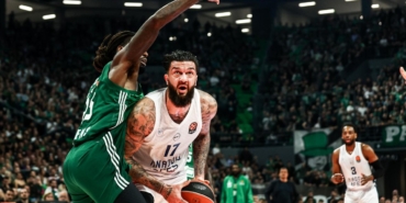 ergin-ataman-anadolu-efesi-farkli-yendi-BIt8WnVP.jpg