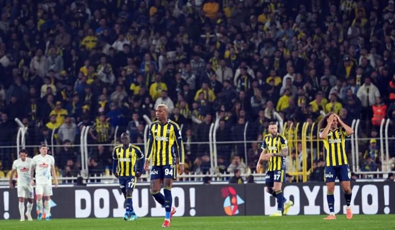 fenerbahce-derbi-oncesi-avantajini-kaybetti-SHVYMHC5.jpg