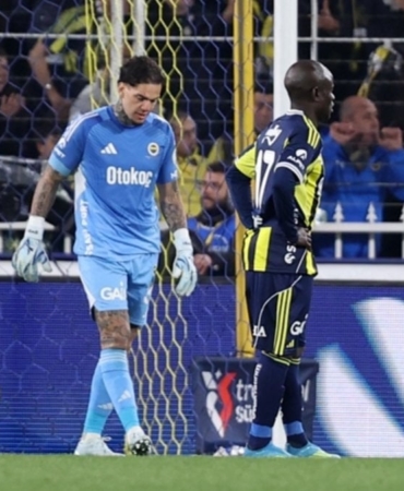 fenerbahce-taraftarindan-edersona-tepki-7beXX92m.jpg