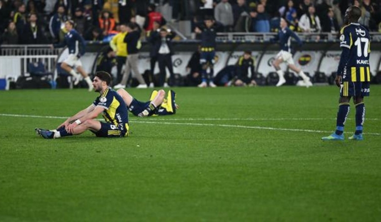 fenerbahceye-908de-rizespor-darbesi-WFqadWXB.jpg
