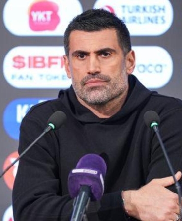 galatasaray-maci-oynanirken-volkan-demirele-buyuk-sok-bu-kadarini-kimse-beklemiyordu-U1hSQLai.jpg