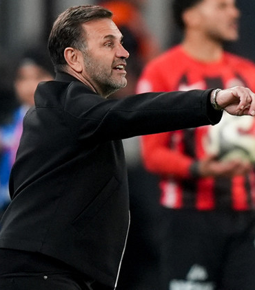 galatasarayda-okan-buruktan-mac-sonu-sert-hakem-elestirisi-kararlari-anlayamiyorum-RG1bsmew.jpg