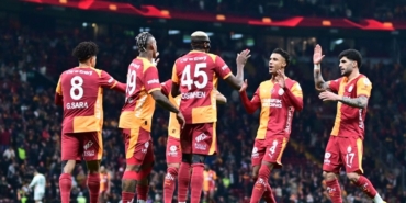 galatasaraydan-hucum-ve-savunmadaki-istatistikleriyle-goze-carpiyor-mzE4jZMW.jpg