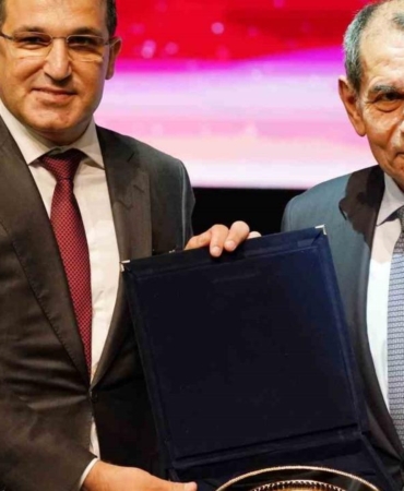galatasarayli-yonetici-belcikadan-kulup-satin-aldi-avrupaya-acilan-kapi-t1aOS2bq.jpg