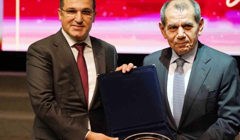 galatasarayli-yonetici-belcikadan-kulup-satin-aldi-avrupaya-acilan-kapi-t1aOS2bq.jpg