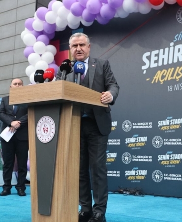 genclik-ve-spor-bakani-bak-turkiye-bir-spor-devrimi-yasamaktadir-iKijACht.jpg