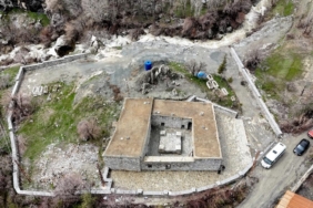 hakkaride-tarih-yeniden-canlandi-466-yillik-zeynel-bey-medresesi-restore-edildi-fNYOJDuB.jpg