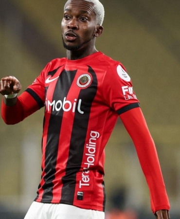 henry-onyekurudan-volkan-demirele-manidar-yanit-D6MEGpkx.jpg