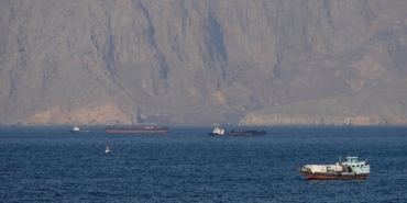 hurmuz-bogazi-gerilimi-gemiler-geri-donuyor-Tid8B6A4.jpg