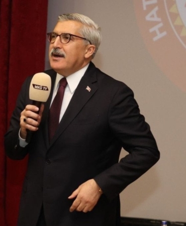 huseyin-yayman-dijital-bagimlilik-milli-guvenlik-sorunu-gIL6vUdx.jpg