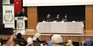 ihh-diyarbakirda-sivil-toplumda-kadin-paneli-duzenledi-pdMGTIIJ.jpg
