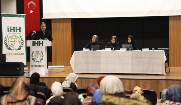 ihh-diyarbakirda-sivil-toplumda-kadin-paneli-duzenledi-pdMGTIIJ.jpg