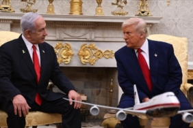 israil-basini-yazdi-trump-netanyahuyu-koseye-sikistiriyor-9Z9l23g3.jpg