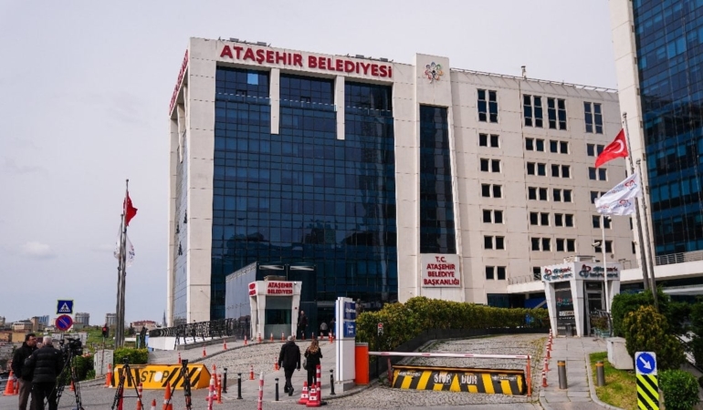 istanbul-atasehir-belediyesinde-7-milyon-dolarlik-rusvet-talebi-teknik-takibe-takildi-41A5GHHc.jpg