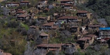 izmirde-gocle-bosalan-hayalet-koy-yeniden-canlanacak-O1SPtG5K.jpg