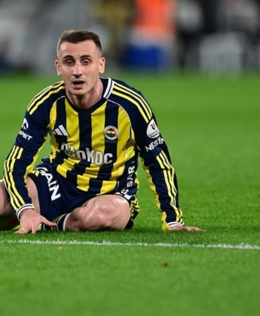 kerem-akturkoglu-taraftarimiza-boyle-bir-aksam-yasattigimiz-icin-uzgunuz-tAD6GNzb.jpg