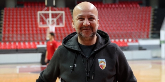 melikgazi-kayseri-basketbolda-emre-ozsari-donemi-sona-erdi-5YIib1KK.jpg