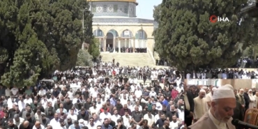 mescid-i-aksada-cuma-namazi-75-bin-kisiyle-eda-edildi-z1UWzmOd.jpg