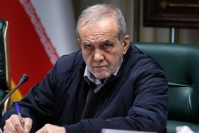 mesud-pezeskiyan-savas-kimsenin-yararina-degil-ueVBRtMt.jpg