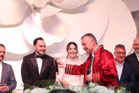 milletvekili-veysel-tipioglunun-mutlu-gunu-siyaset-ve-is-dunyasi-bu-dugunde-bulustu-pt7Cw6QY.jpg