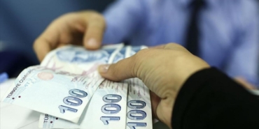 milyonlarin-maas-zammi-netlesiyor-merkez-bankasi-ipucu-verdi-iste-masadaki-ilk-rakamlar-cRMBaXzE.jpg