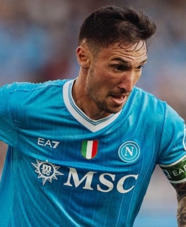napoli-lazioya-boyun-egdi-rT1VMGZP.jpg