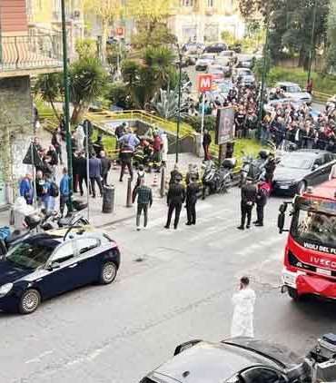 napolide-film-gibi-soygun-25-kisi-rehin-alindi-naKGQ9Mj.jpg
