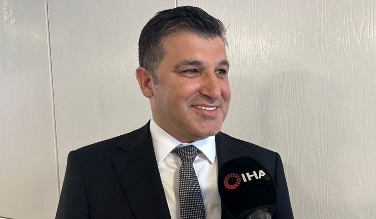 nihat-kirmizi-westerloyu-milli-mesele-gibi-algilayip-ulkemize-anlatmaliyiz-uFePKcYd.jpg