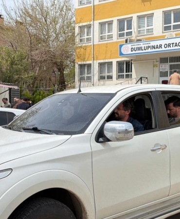 sanliurfada-okulda-bicakli-taarruz-iddiasi-valilikten-aciklama-geldi-S4eujLVP.jpg