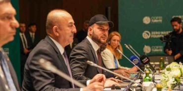 sifir-atik-vakfi-iklim-liderlerini-antalyada-bir-araya-getirdi-b9JFE444.jpg