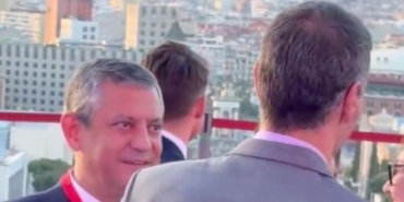 sirin-payzinin-ozgur-ozelin-pedro-sanchez-hayranligini-paylasmasi-alay-konusu-oldu-rxwLnbKQ.jpg