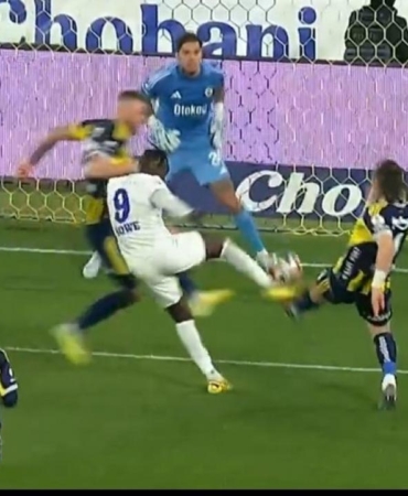 tartismali-hakem-kararlari-fenerbahce-rizespor-macina-damga-vuran-pozisyonlar-wggvCWiW.jpg