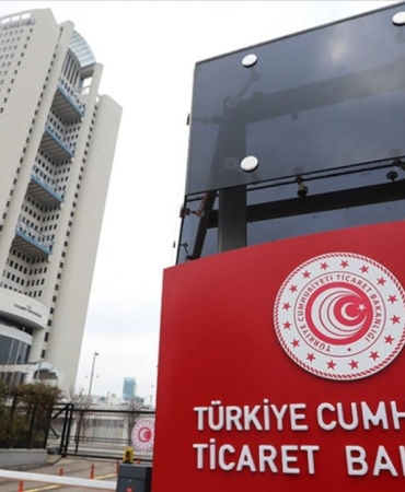 ticaret-bakanligi-martta-599-firmaya-dahilde-isleme-izin-belgesi-verdi-nblVfFKh.jpg