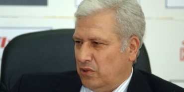 trabzonsporun-eski-baskani-atay-aktug-hayatini-kaybetti-pNesDF2K.jpg